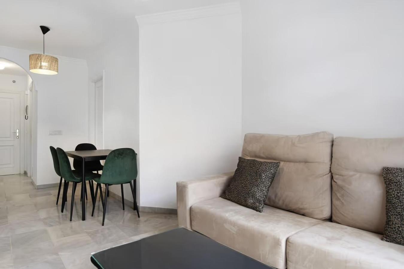 Exclusive Malagueta Beach Apartment Malaga Bagian luar foto